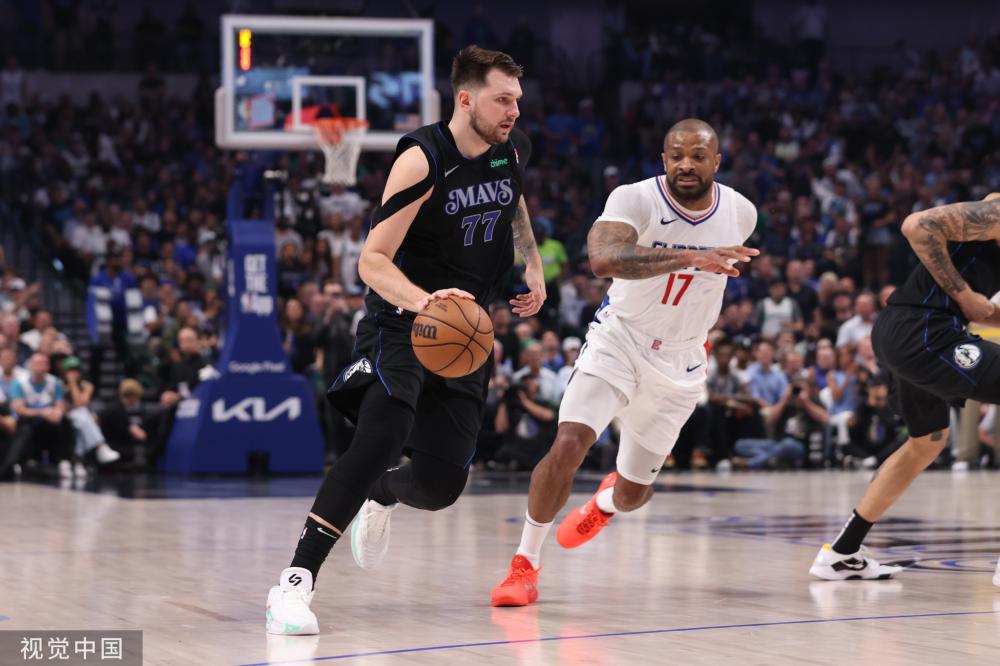 勇士队利用 勇士队利用