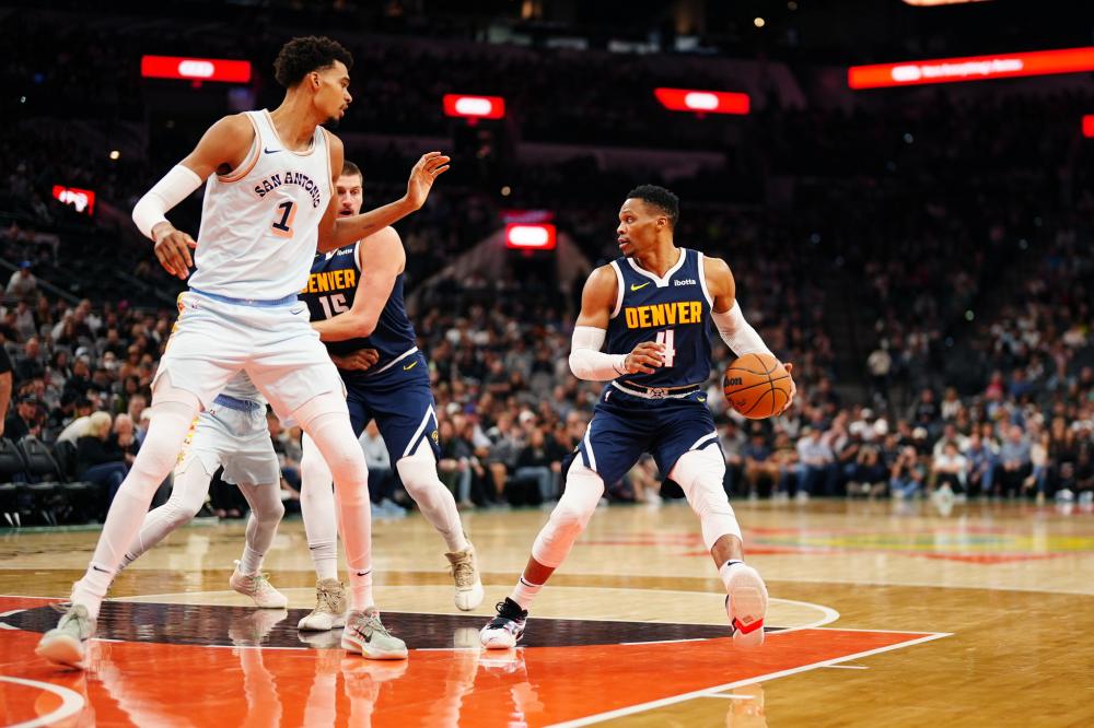 了他个人的 了他个人的