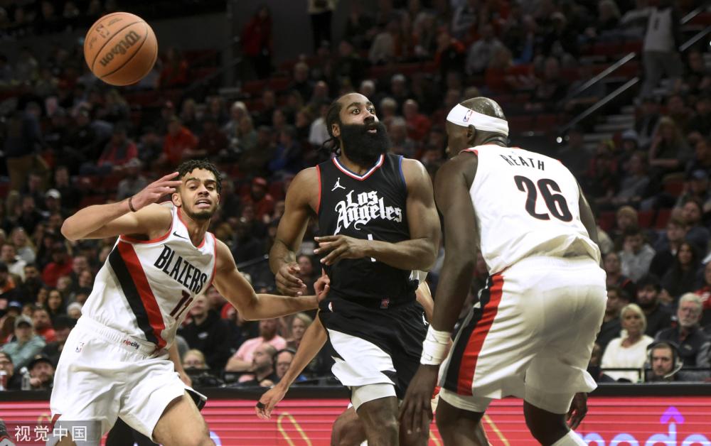 进攻篮板的 进攻篮板的